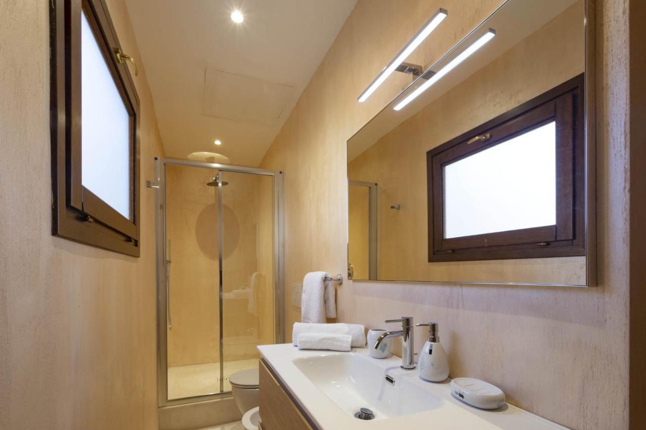 Iconic Luxury Suites Abbiadori Exterior foto