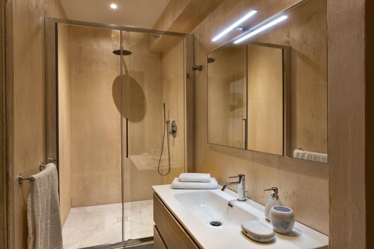 Iconic Luxury Suites Abbiadori Exterior foto